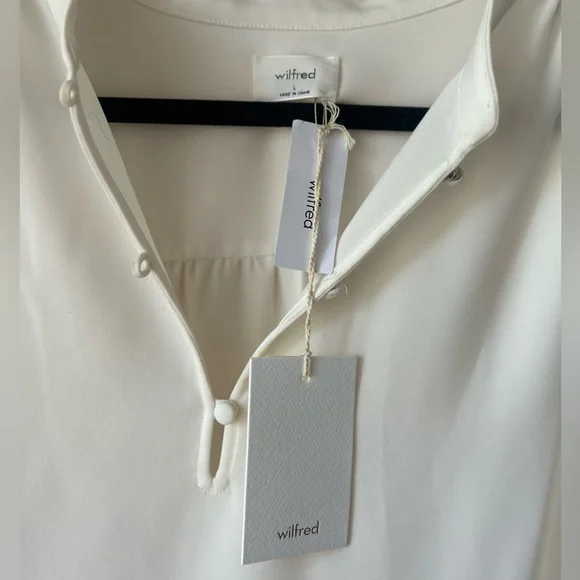 Button up blouse - Picture 2 of 2